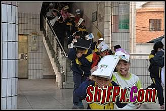 �¿�һ�볬�䴫����վ